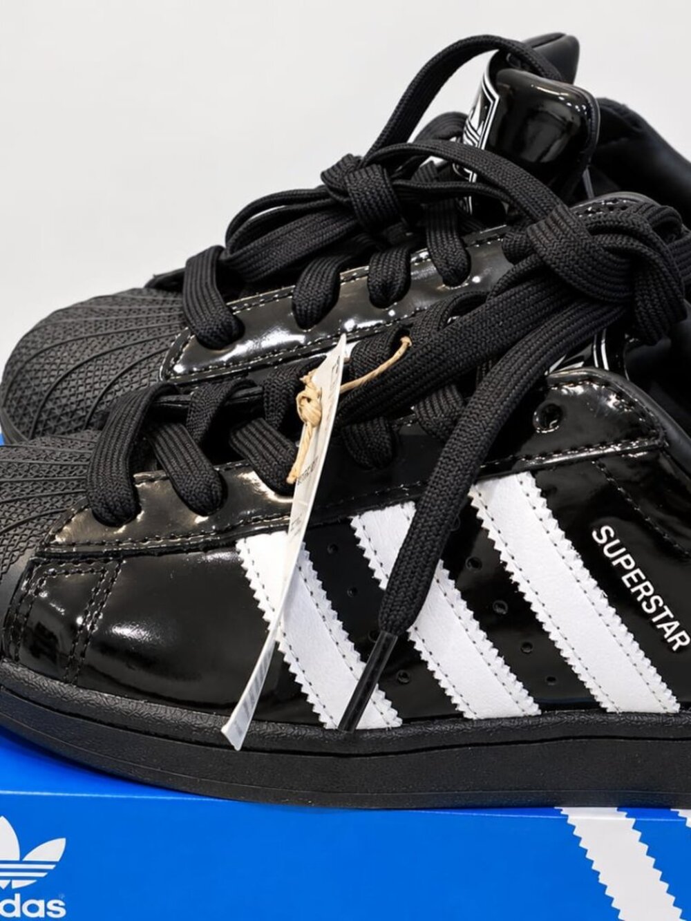 adidas Superstar Big Kids 7.5Y / Women’s 8 Black White